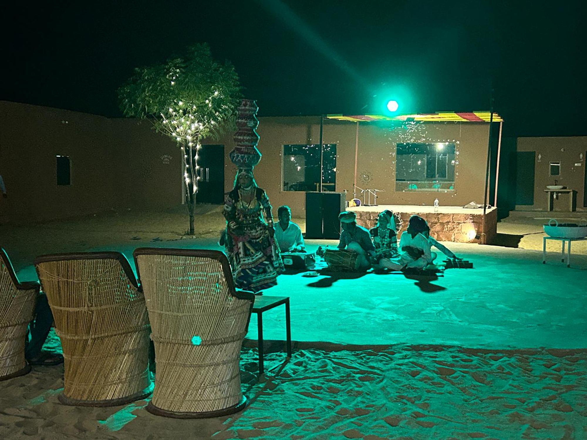 Sunny Desert Camp Kuri Экстерьер фото